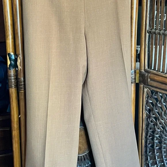 Le Suit Brown Patterned Women's Suit - Picture 2 of 7